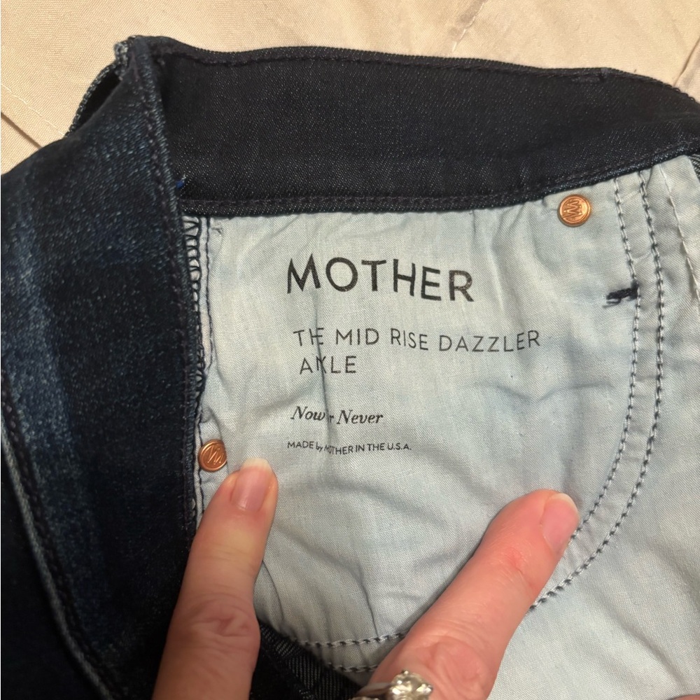 MOTHER Mid-riseDazzler Ankle Now or Never Jeans in Dark Blue - Picture 7 of 7